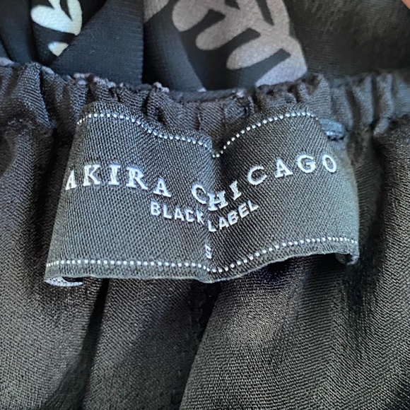 Halter Short flowy romper - Picture 3 of 4